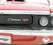 Maisto 1970 Dodge Challenger R/T Convertible Grille & Headlights
