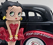 Jada Toys 1939 Chevy Master Deluxe Betty Boop figure