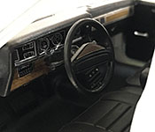 GreenLight Collectibles The Dukes of Hazzard 1975 Dodge Coronet interior