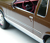 P2 Oldsmobile Cutlass Supreme side detail