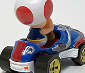 Mario Kart Toad Sneeker rear